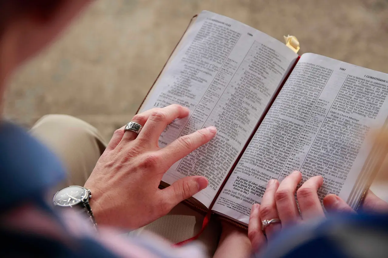bible-7092020_1280